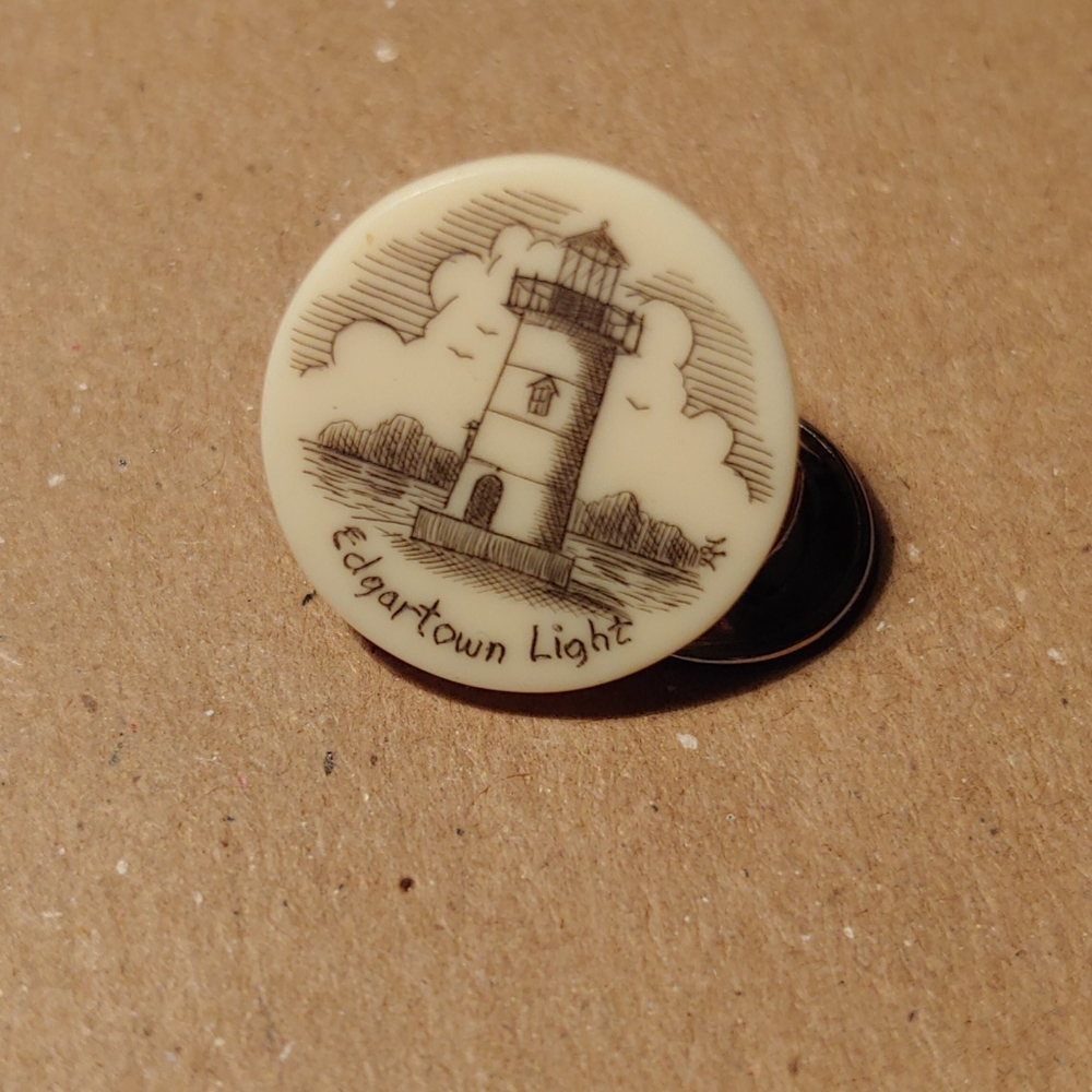 Edgartown Light Etched Bone Tie Tack